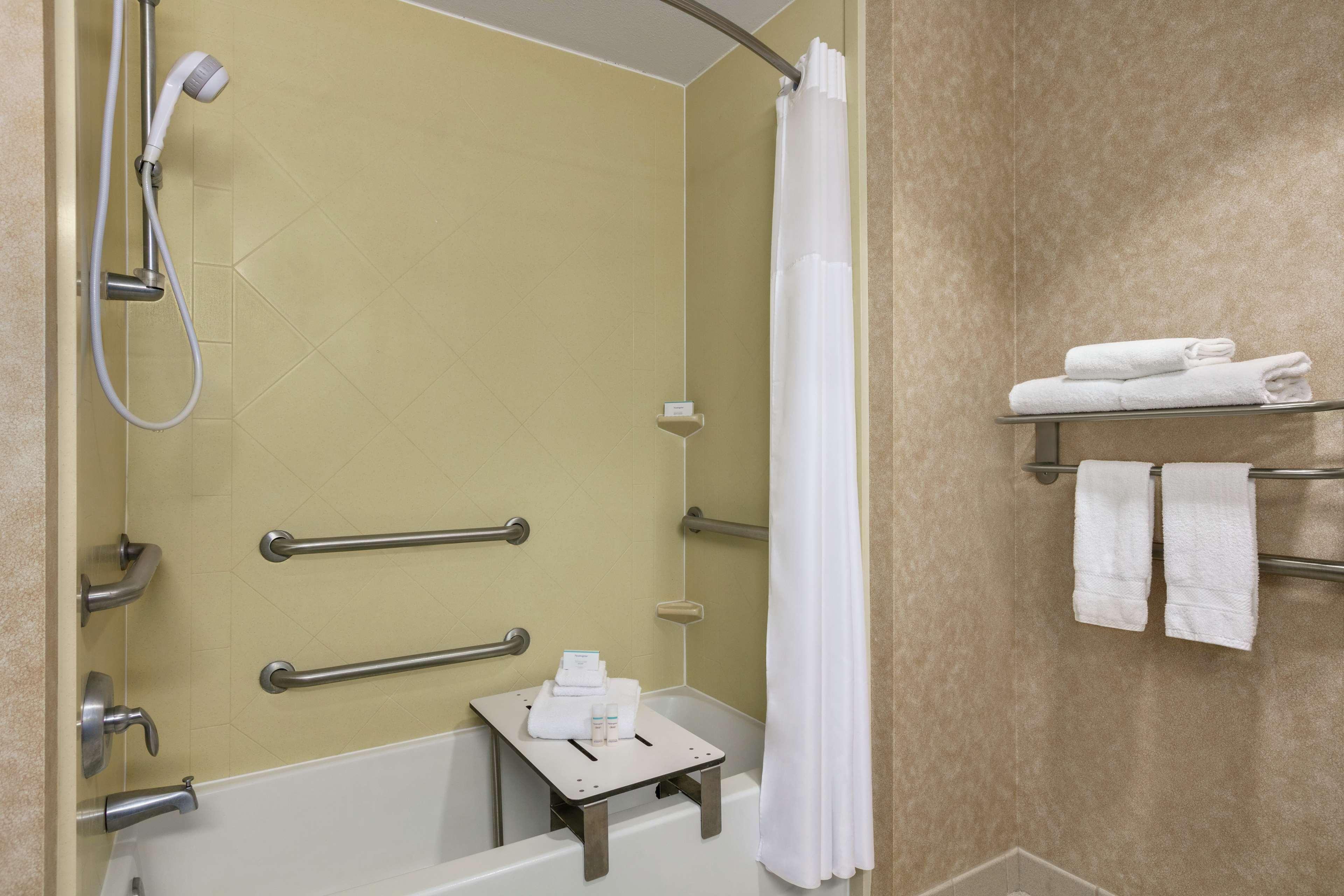 Hampton Inn & Suites לאוטון מראה חיצוני תמונה