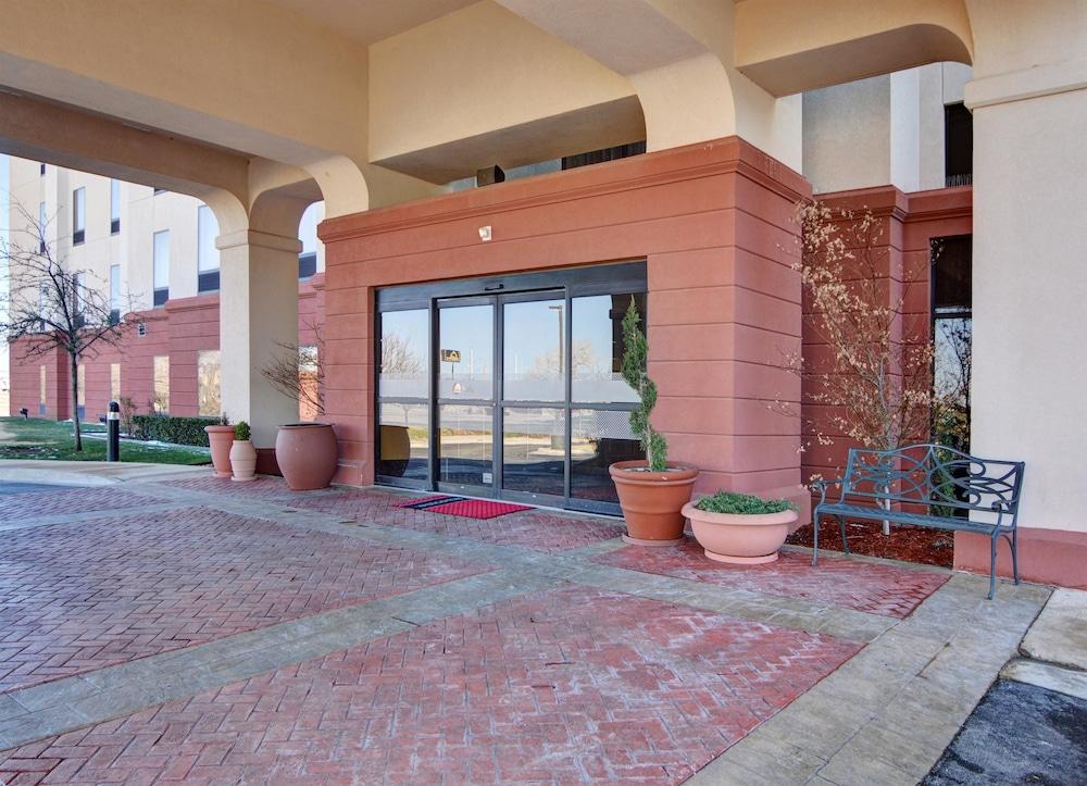 Hampton Inn & Suites לאוטון מראה חיצוני תמונה