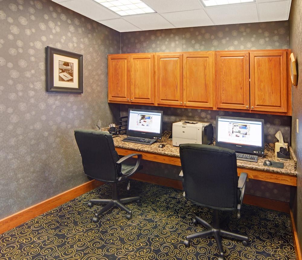 Hampton Inn & Suites לאוטון מראה חיצוני תמונה