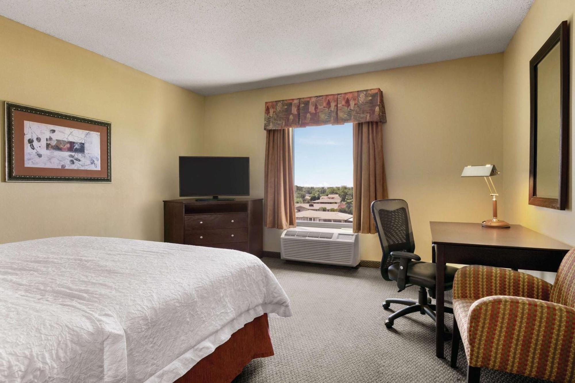 Hampton Inn & Suites לאוטון מראה חיצוני תמונה