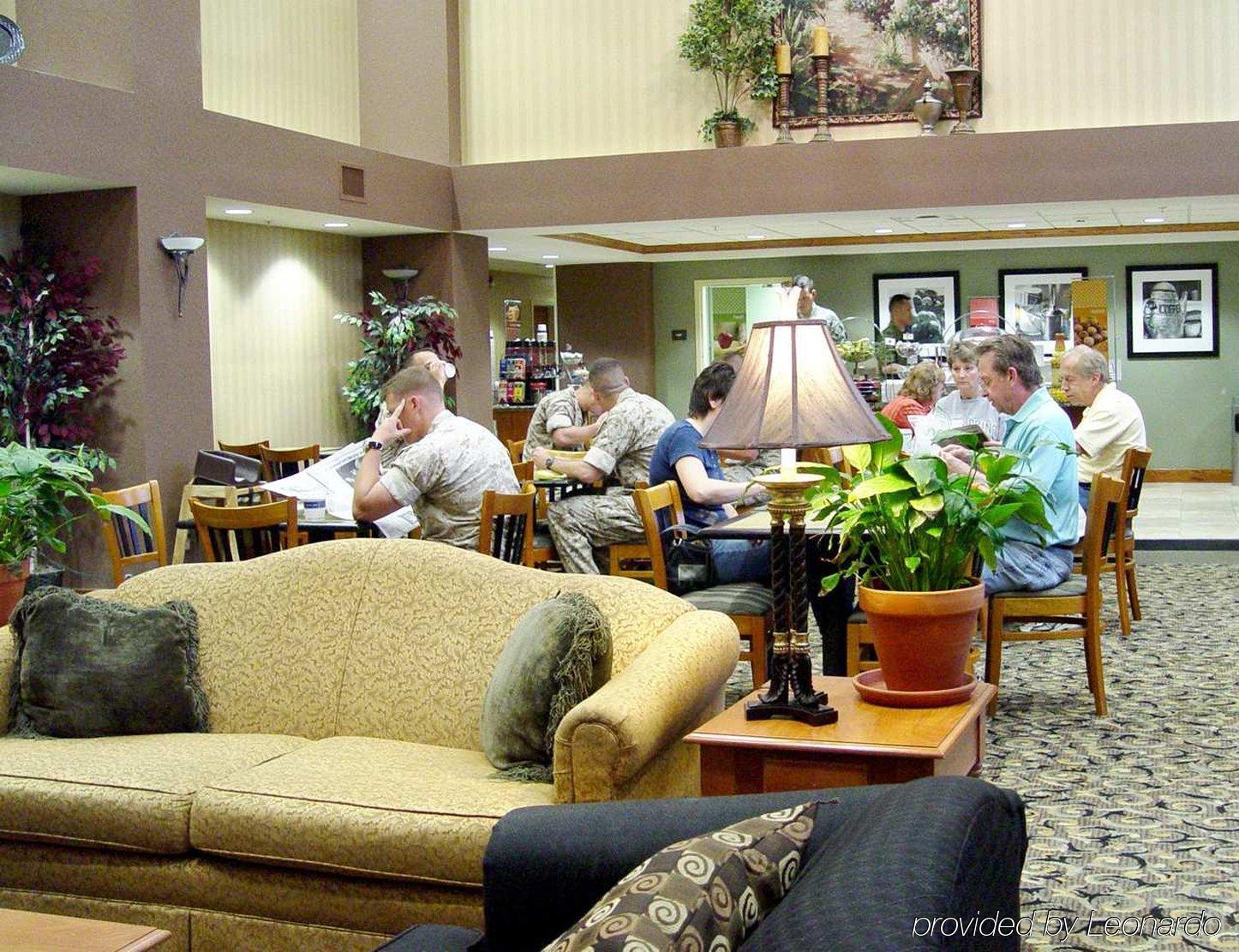 Hampton Inn & Suites לאוטון מראה פנימי תמונה