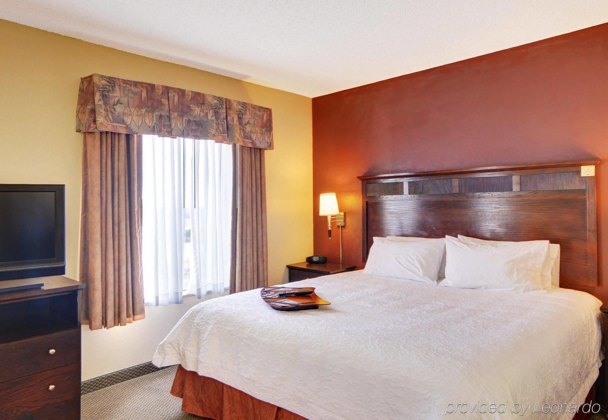 Hampton Inn & Suites לאוטון מראה חיצוני תמונה