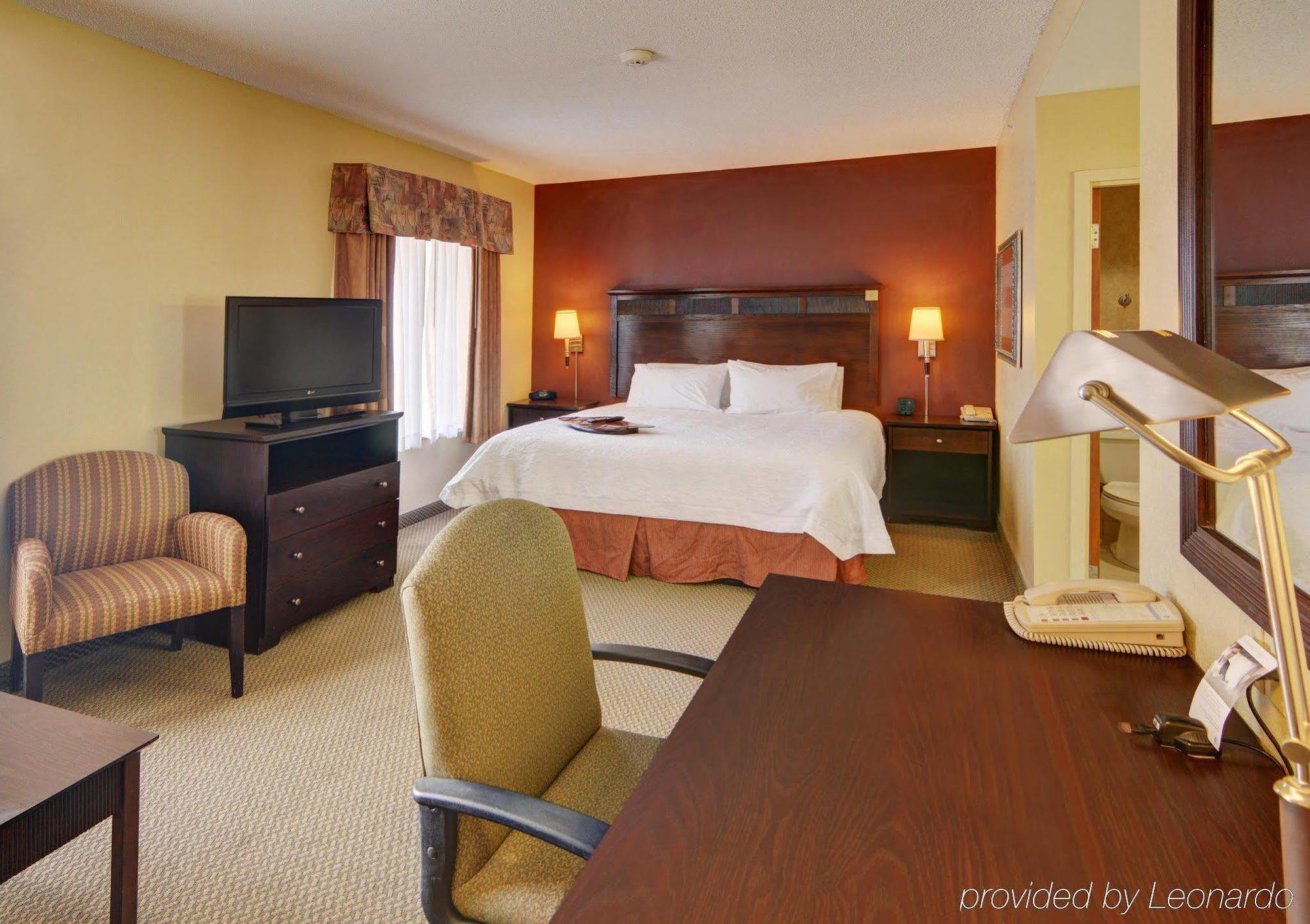 Hampton Inn & Suites לאוטון מראה חיצוני תמונה