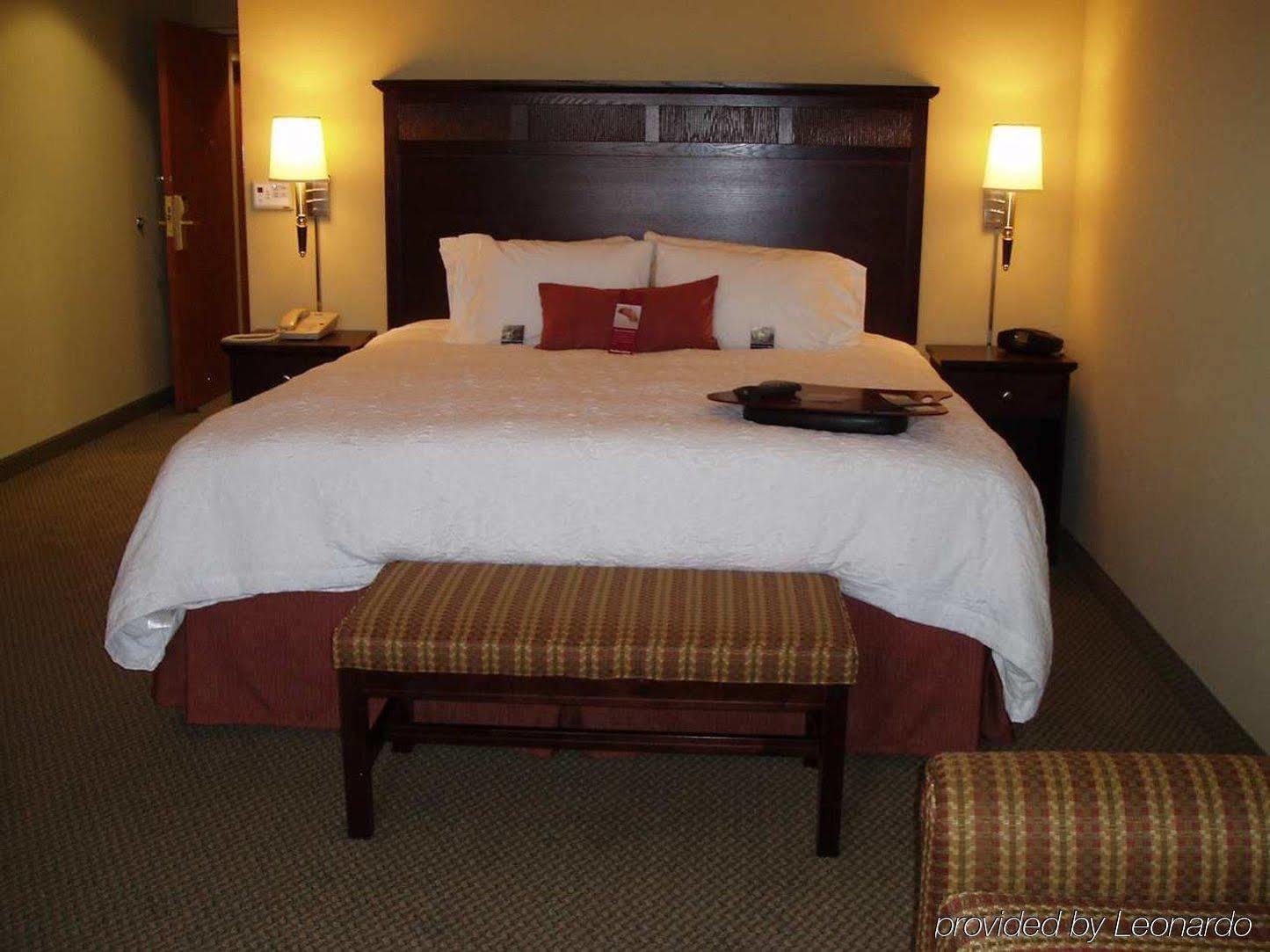 Hampton Inn & Suites לאוטון חדר תמונה
