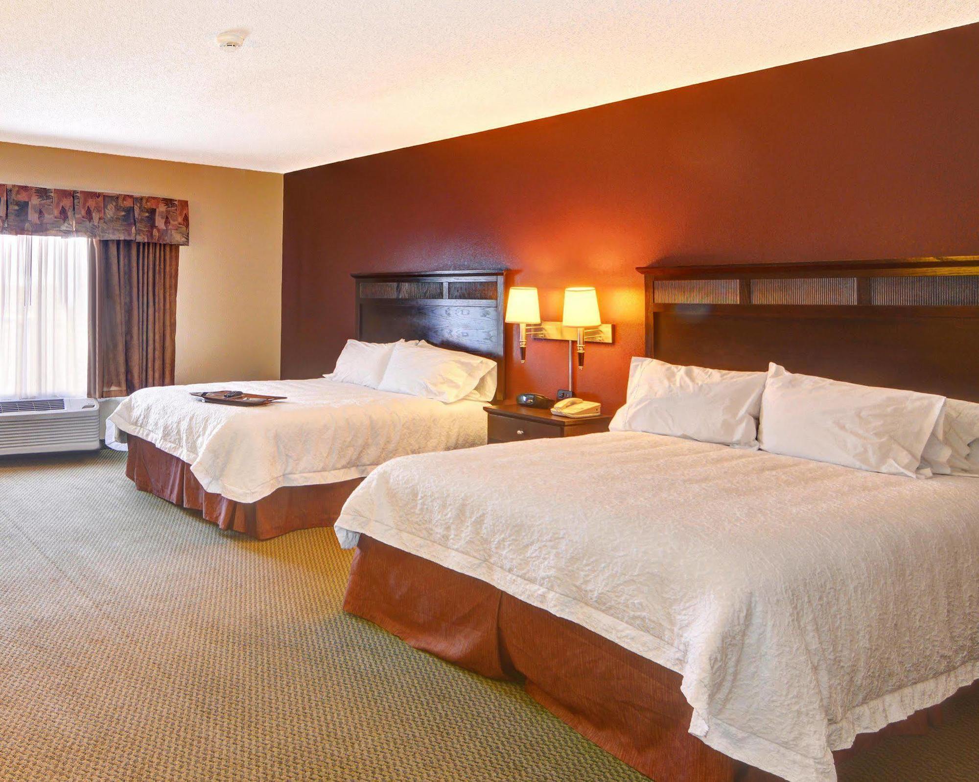 Hampton Inn & Suites לאוטון מראה חיצוני תמונה